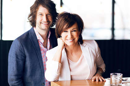 DOSSIER : Quand l’amitié rencontre l’amour